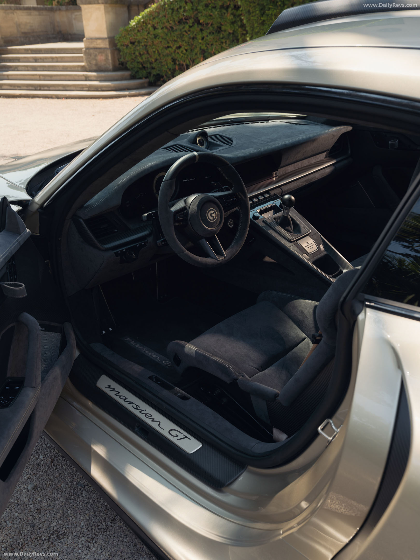 2027 Marc Philipp Gemballa Marsien GT Interior